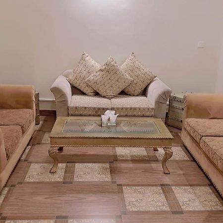 Royal Grace Guest House Islamabad Exterior photo