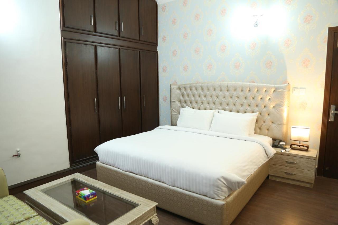 Royal Grace Guest House Islamabad Exterior photo